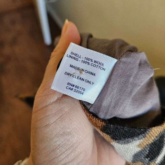 Portrait of a Girl Wool Blouse - Picture 7 of 9